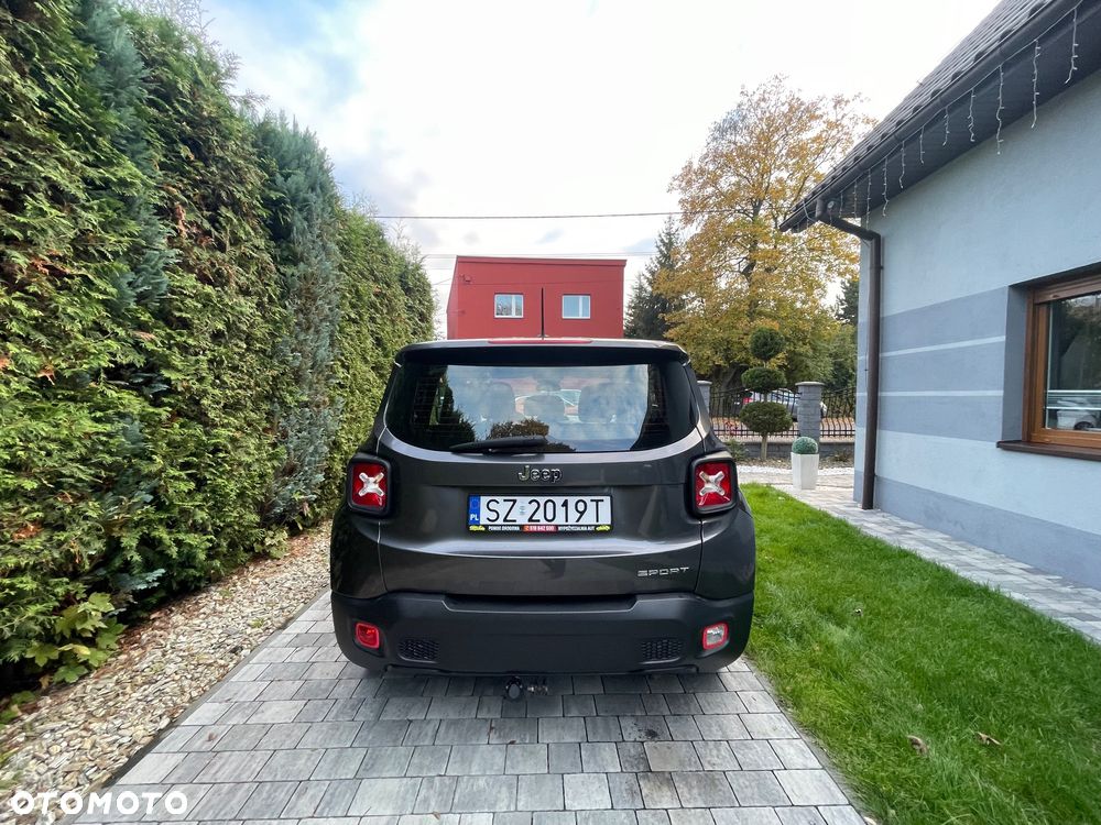 Jeep Renegade 1.6 E-TorQ Sport FWD - 11