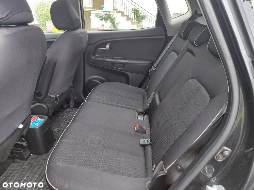 Kia Venga 1.6 CRDi 128 Black Collection - 7