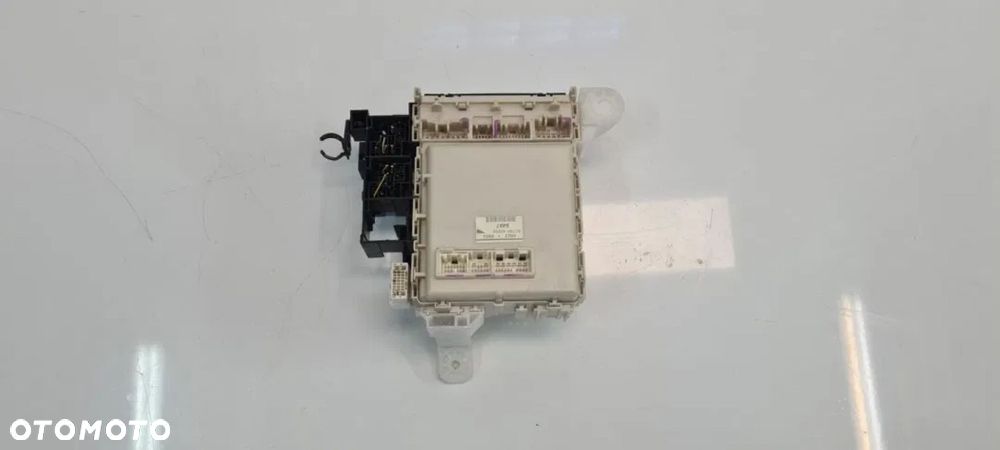 STEROWNIK MODUŁ SKRZYNKA BSI RAV4 III 2.2D - 1