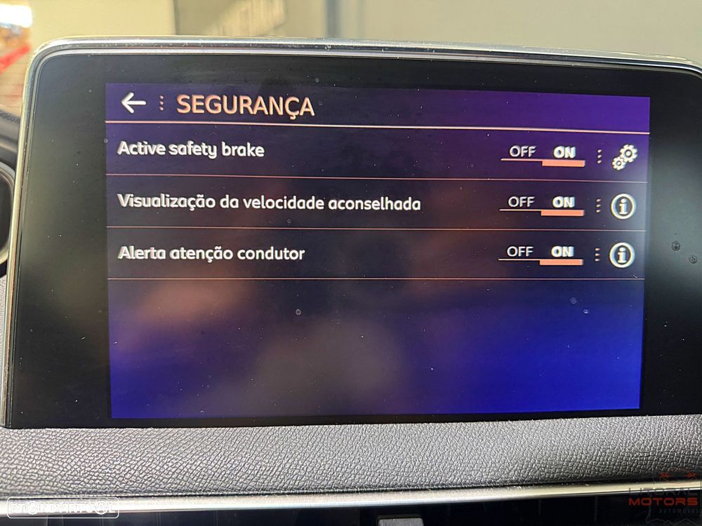 Peugeot 3008 1.5 BlueHDi GT Line - 32