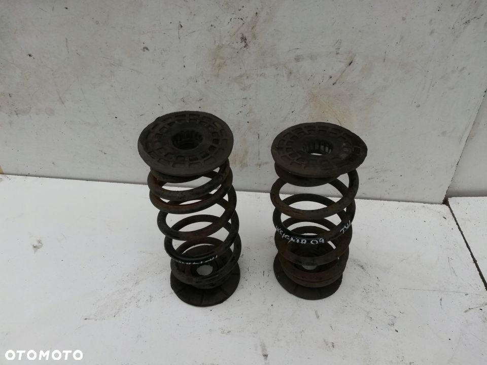 Sprężyna Prawa Lewa Tył Tylna Opel Insignia A 08-13 HB - 1