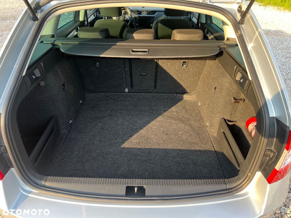 Skoda Octavia 2.0 TDI 4x4 Style DSG - 24