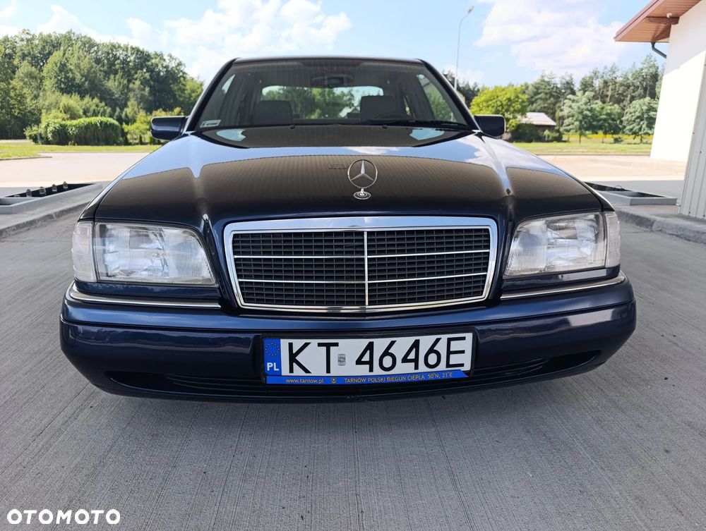 Mercedes-Benz 280 - 2