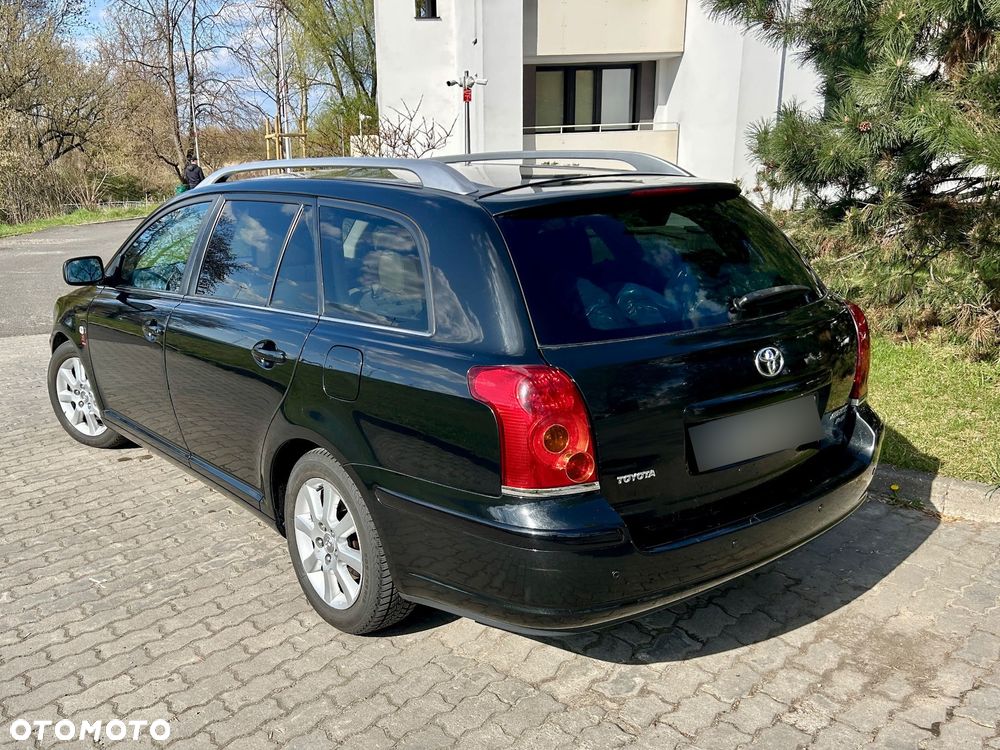 Toyota Avensis 2.2 D-4D Prestige - 10