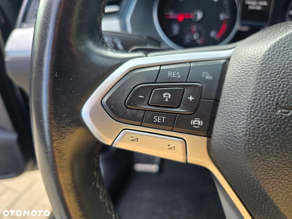 Volkswagen Passat Variant - 28