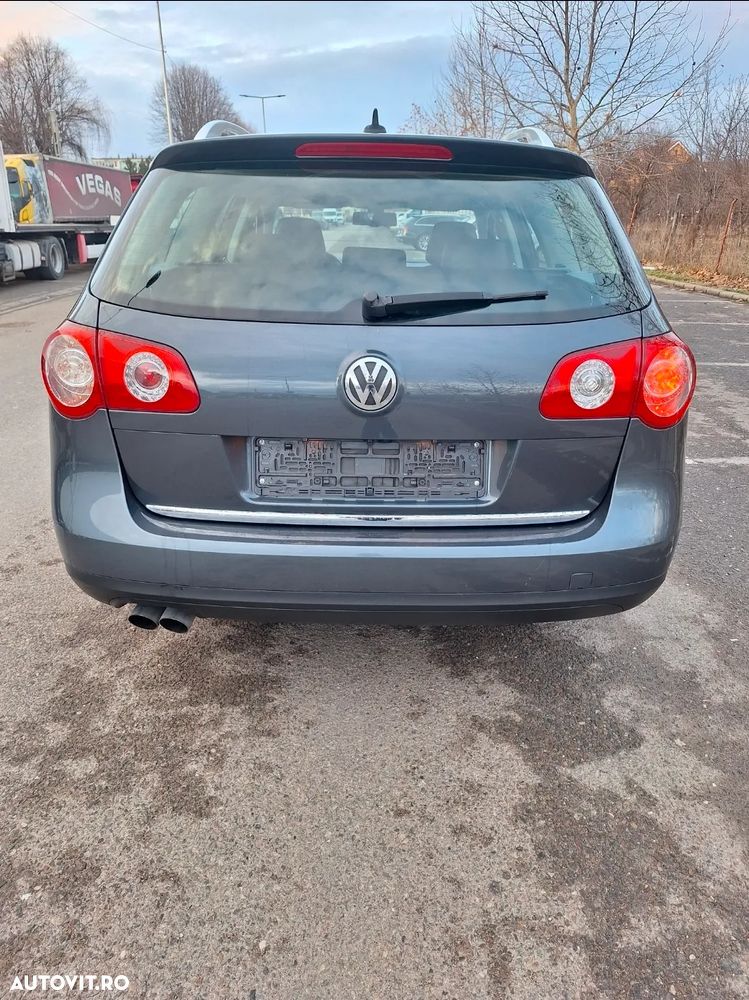 Volkswagen Passat 2.0 TDI DSG BlueMotion Technology Highline - 29