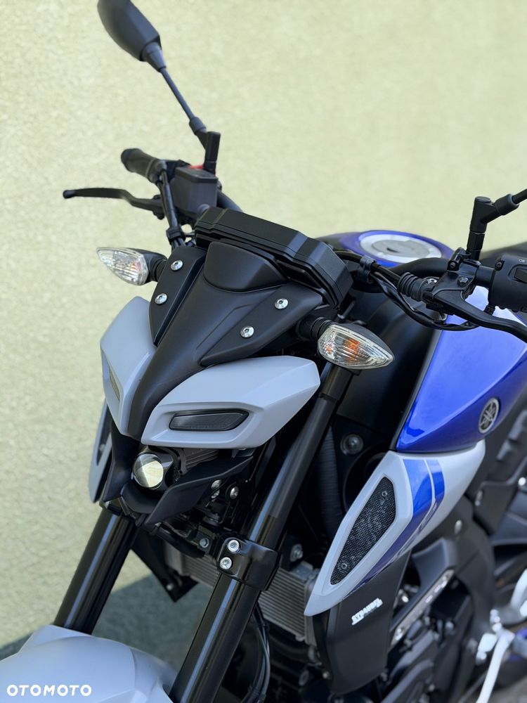 Yamaha MT - 28