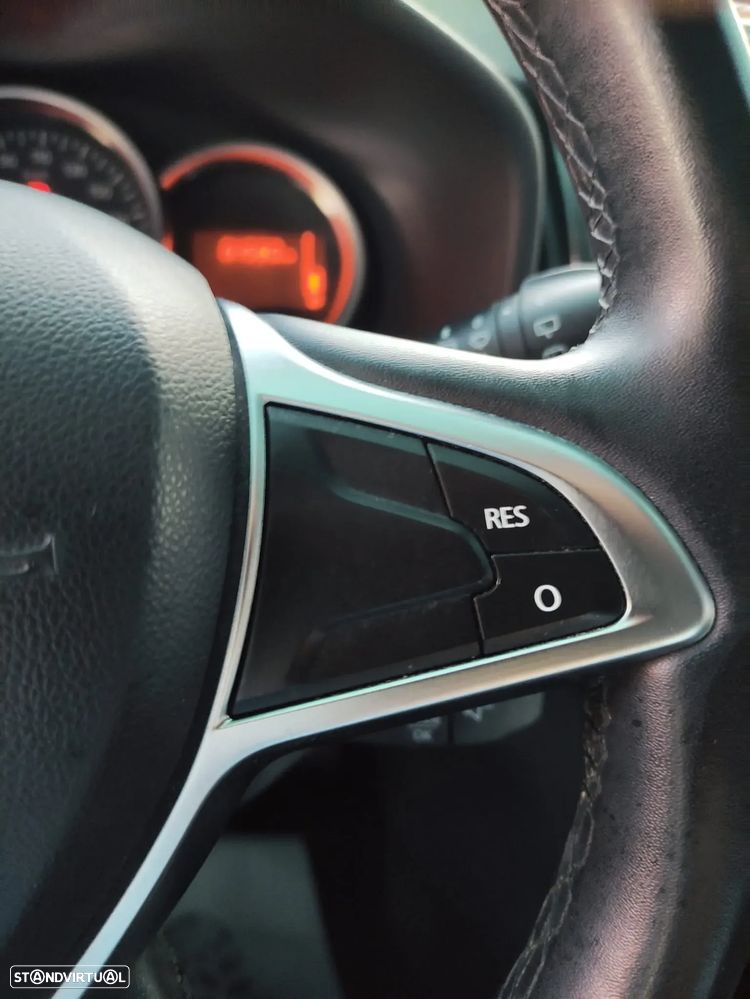 Dacia Logan MCV 0.9 TCe Stepway - 16