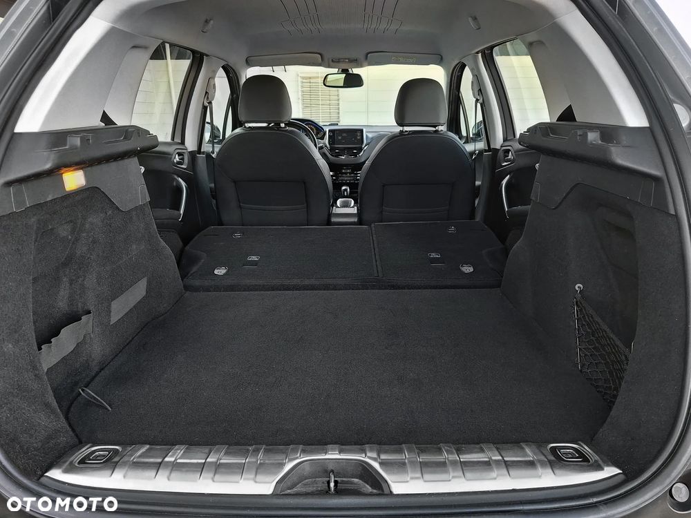 Peugeot 2008 1.6 BlueHDi Allure - 12