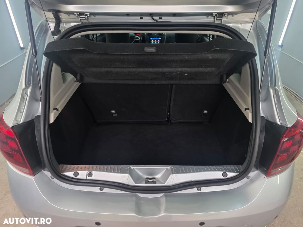 Dacia Sandero 0.9 TCe Prestige - 22