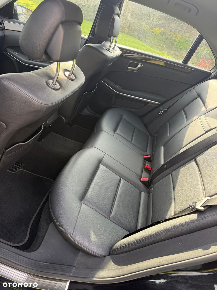 Mercedes-Benz Klasa E 250 CDI 4Matic 7G-TRONIC - 11
