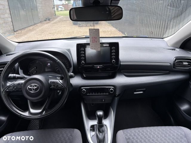 Toyota Yaris - 11