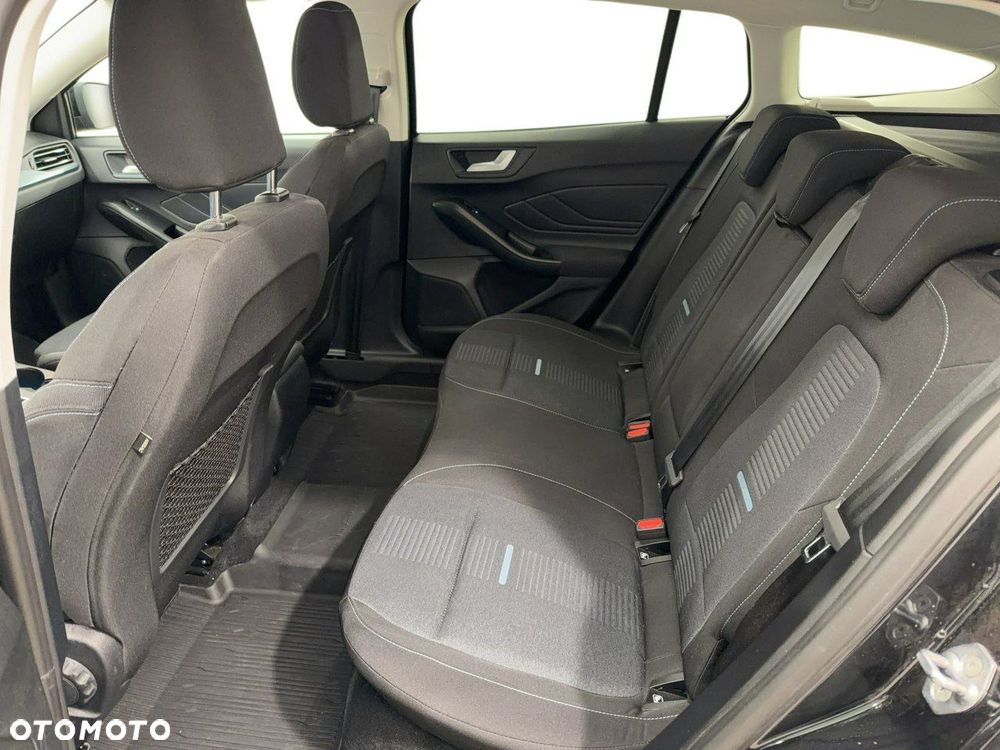 Ford Focus - 19