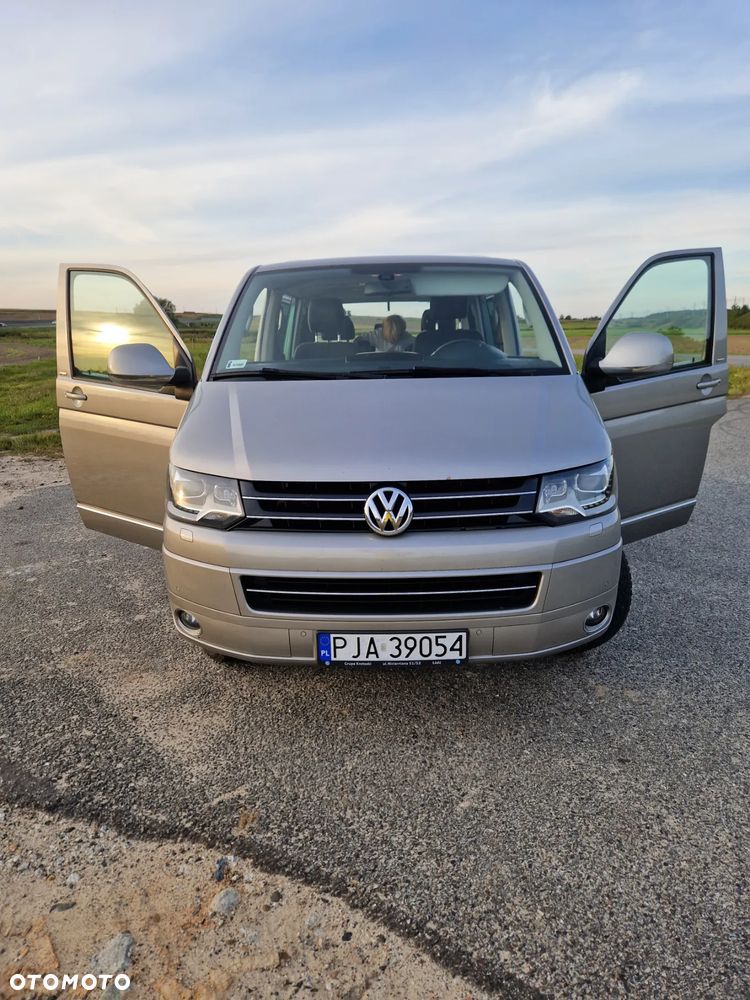 Volkswagen Multivan - 2