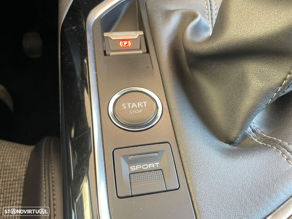 Peugeot 5008 1.5 BlueHDi Allure - 28