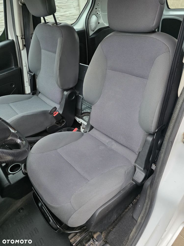 Peugeot PARTNER - 24