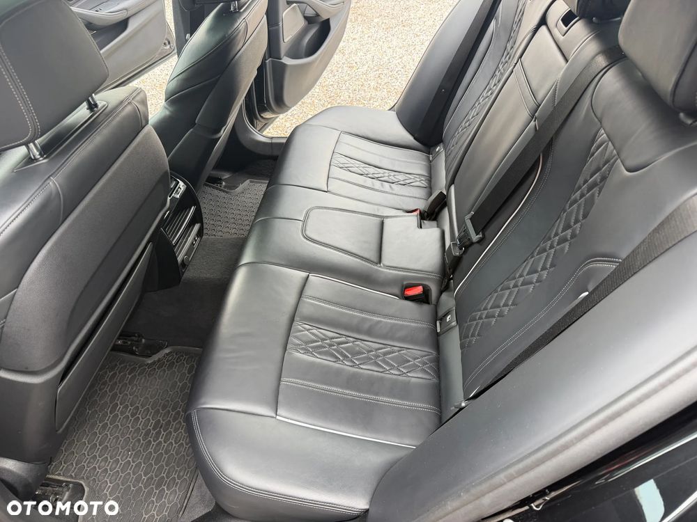 BMW Seria 5 530e M Sport sport - 8