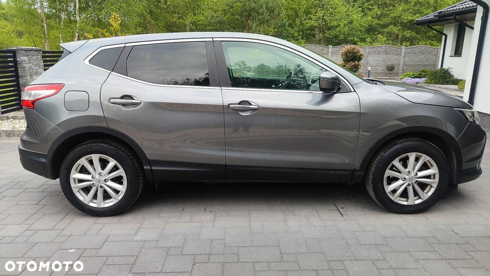 Nissan Qashqai 1.2 DIG-T Xtronic 360 - 2