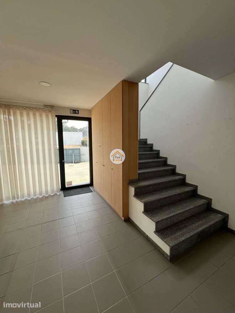 Armazém Industrial Moderno | 749 m2 | Terreno 1.400 m2 | Monte Grande - Grande imagem: 4/18