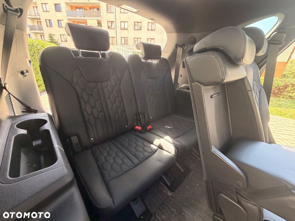 Kia Sorento - 11