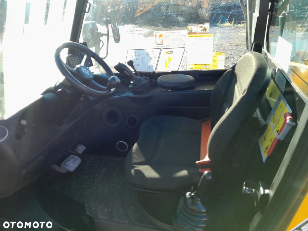 JCB 520-40 - 19