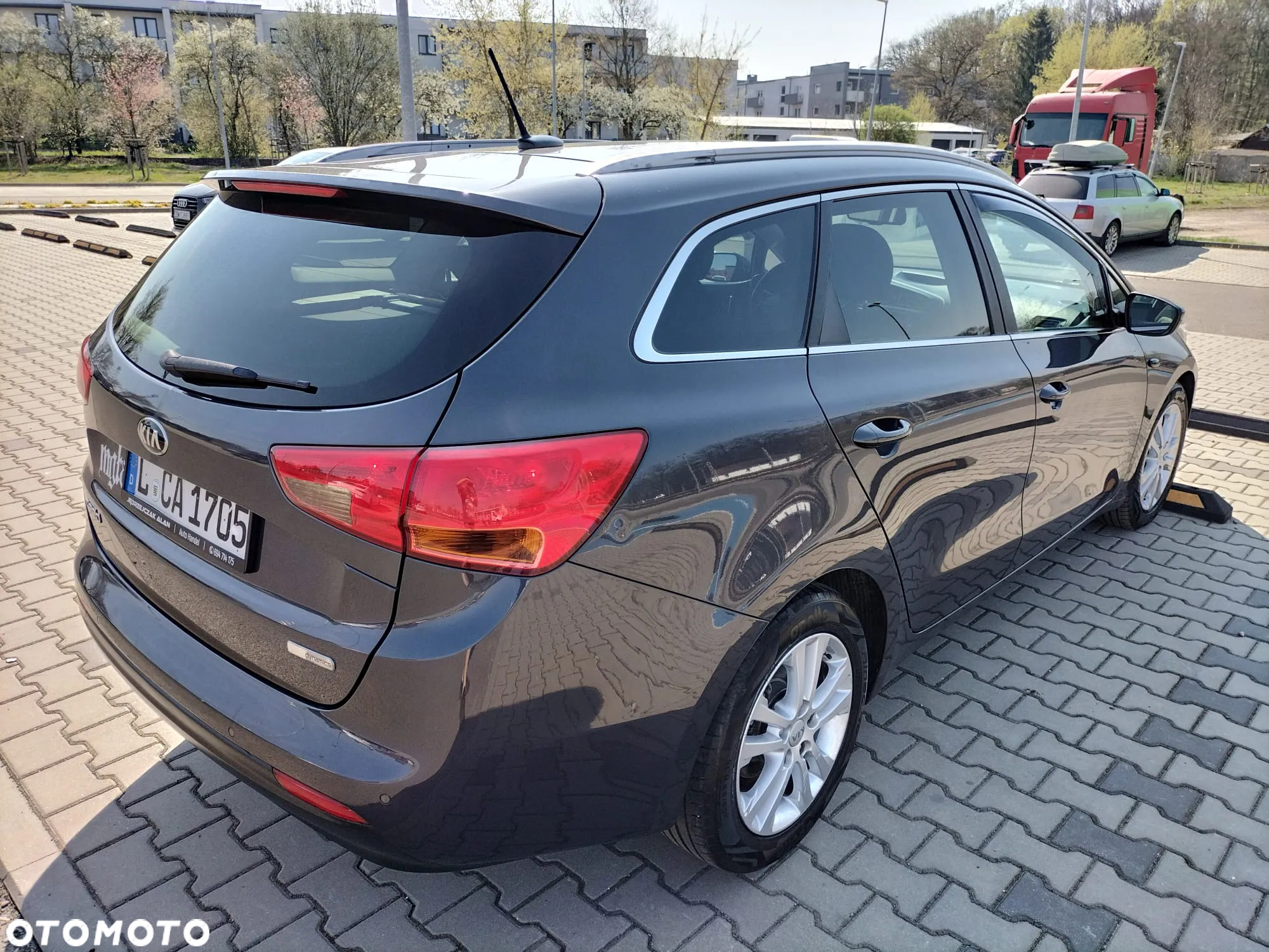 Kia Ceed 1.6 CRDi 128 Fifa World Cup Edition - 5