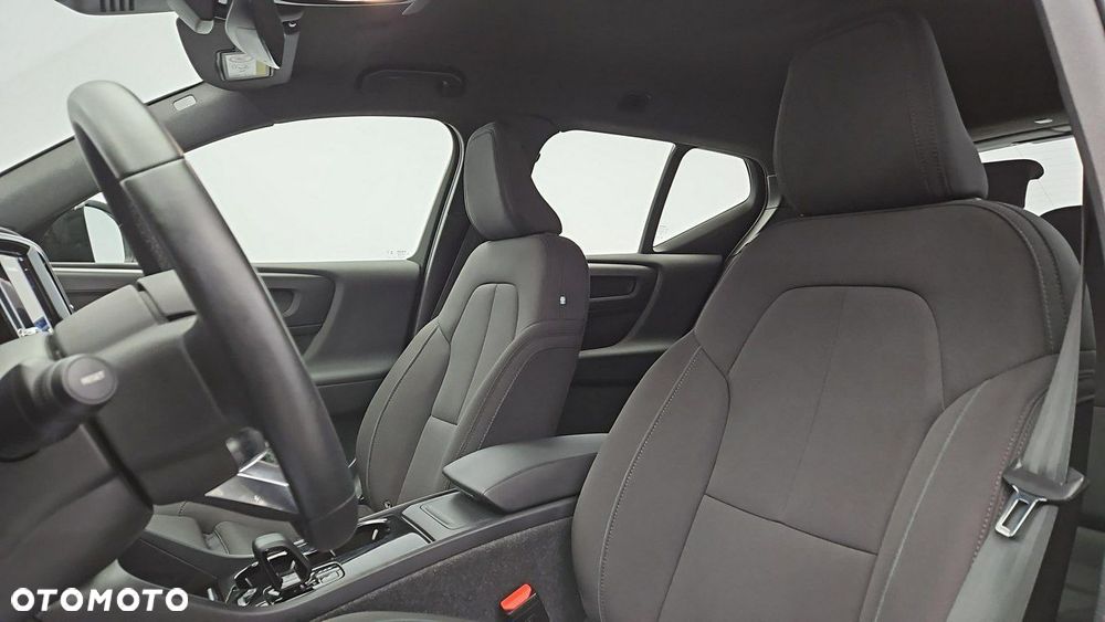 Volvo XC 40 73kWh P6 Recharge Core - 11