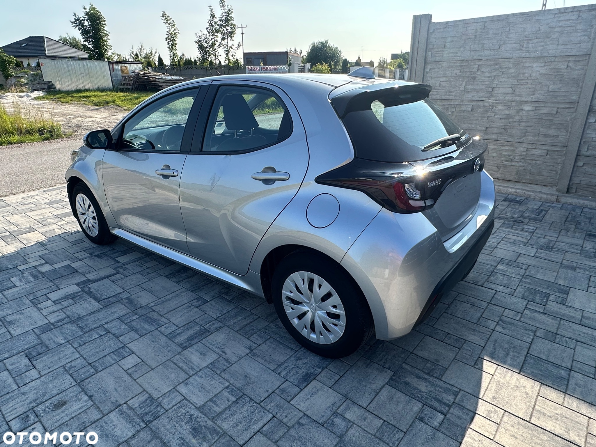 Toyota Yaris - 10