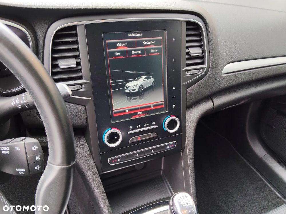 Renault Megane ENERGY dCi 130 BOSE EDITION - 19