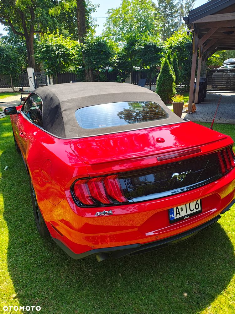 Ford Mustang - 20