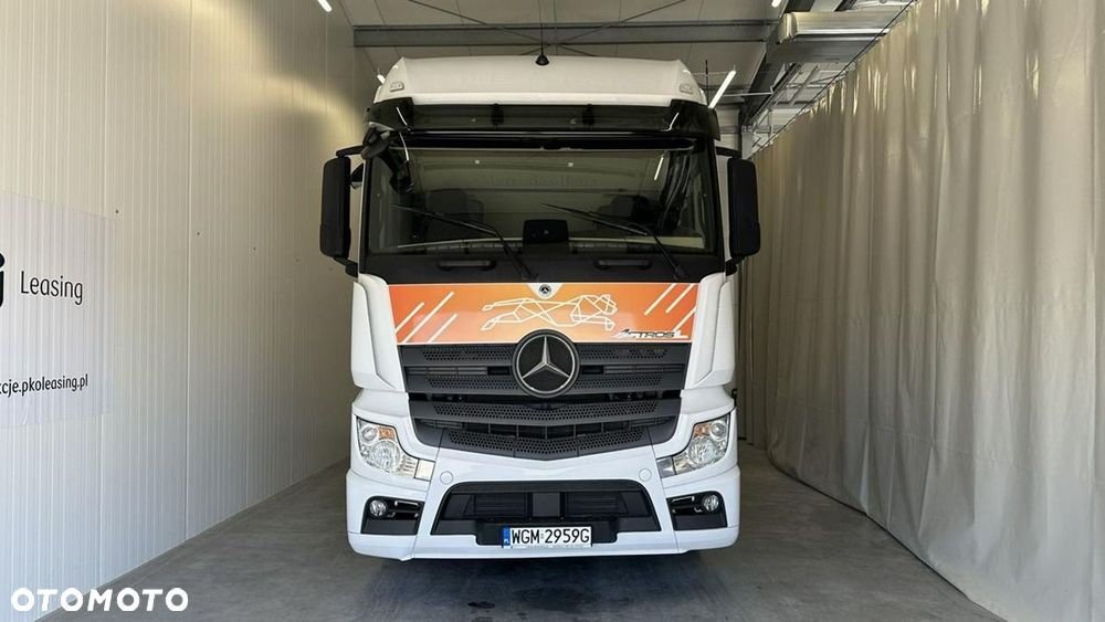 Mercedes-Benz Actros - 2