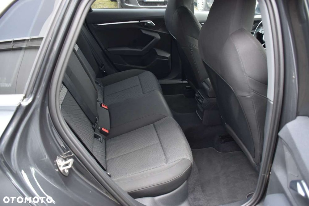 Audi A3 Sportback 40 TFSIe S tronic advanced - 7