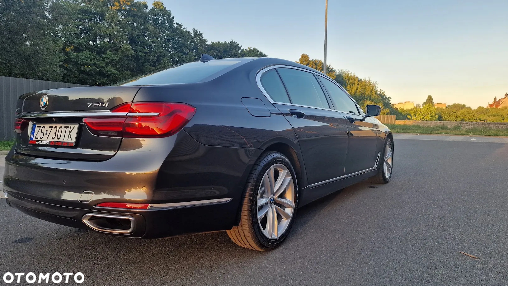 BMW Seria 7 750Li xDrive - 6