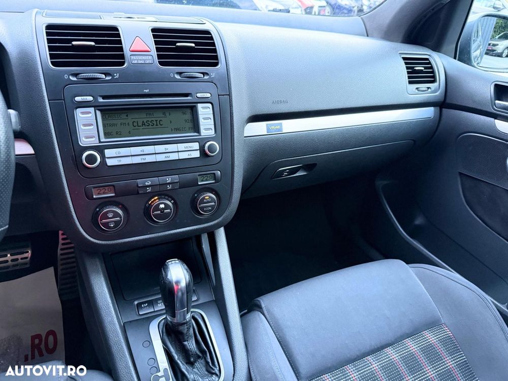 Volkswagen Golf - 9