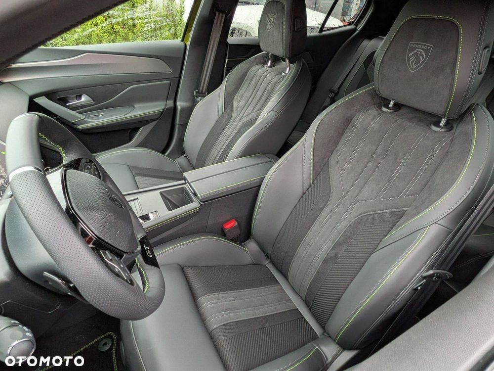 Peugeot 408 - 16
