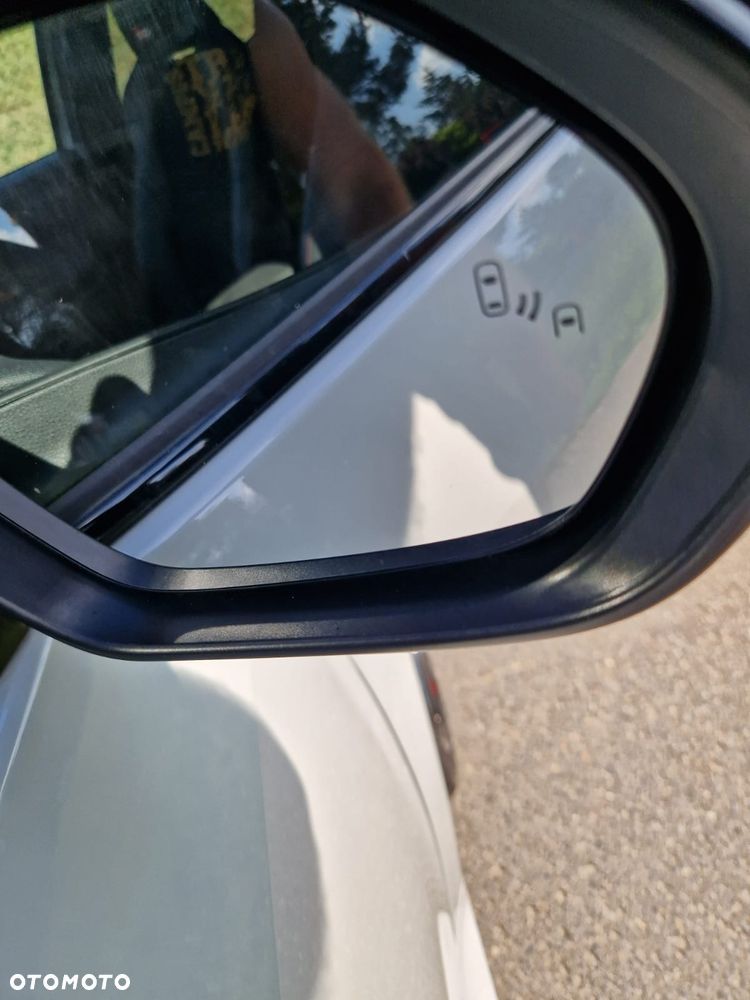 Toyota Yaris - 31