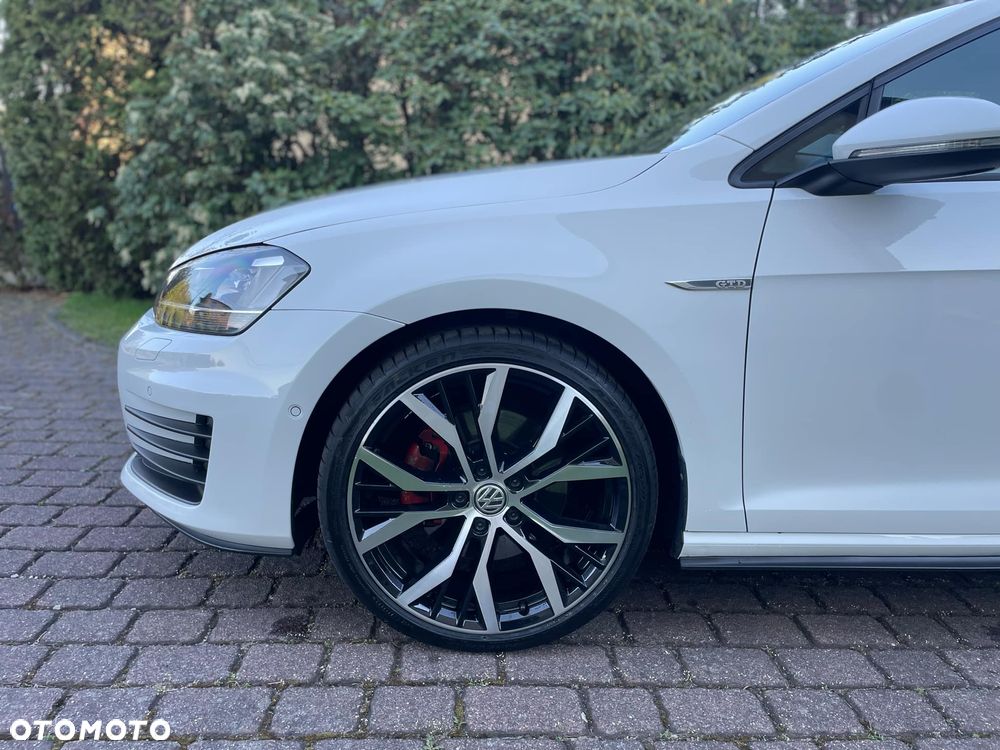 Volkswagen Golf GTD 2.0 TDI SCR DSG - 18