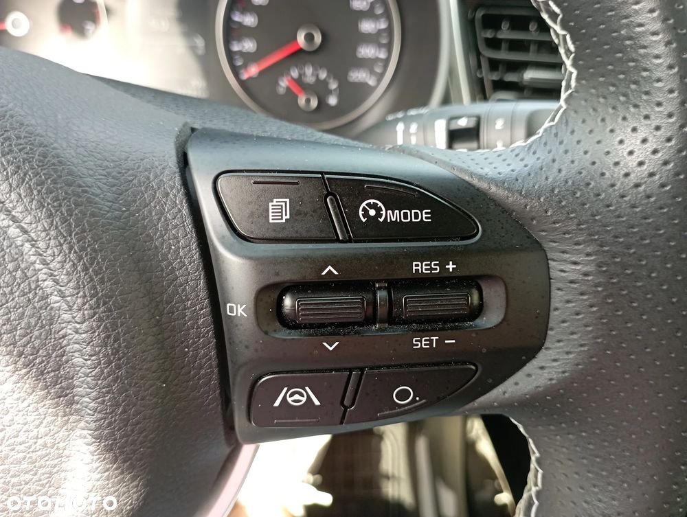 Kia Stonic 1.2 L - 17