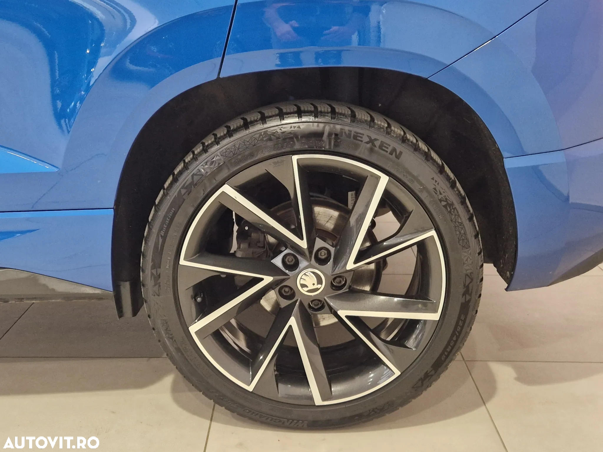 Skoda Karoq 2.0 TSI 4X4 DSG Sportline - 8