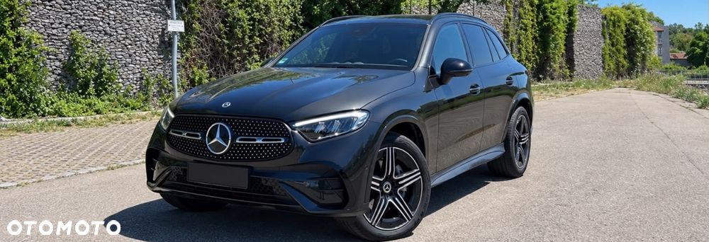 Mercedes-Benz GLC 200 4Matic 9G-TRONIC AMG Line Advanced - 1