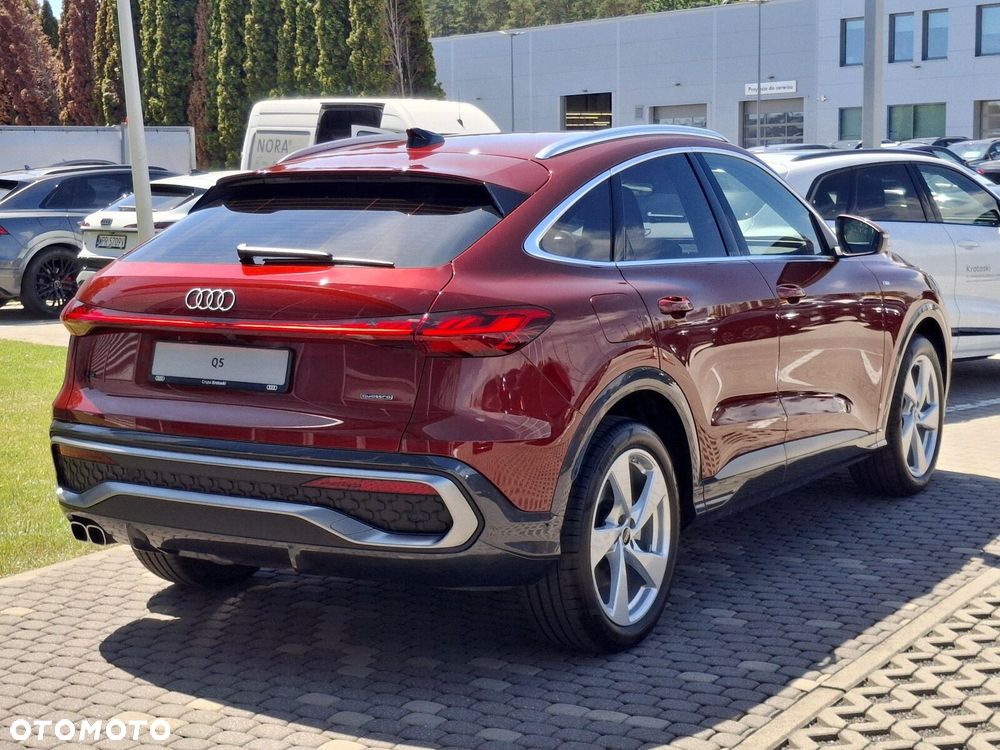 Audi Q5 Sportback - 13