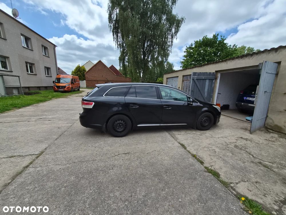 Toyota Avensis 2.0 D-4D - 3