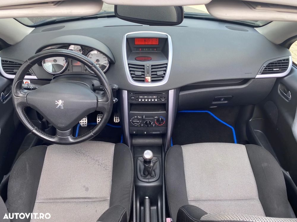 Peugeot 207 - 11