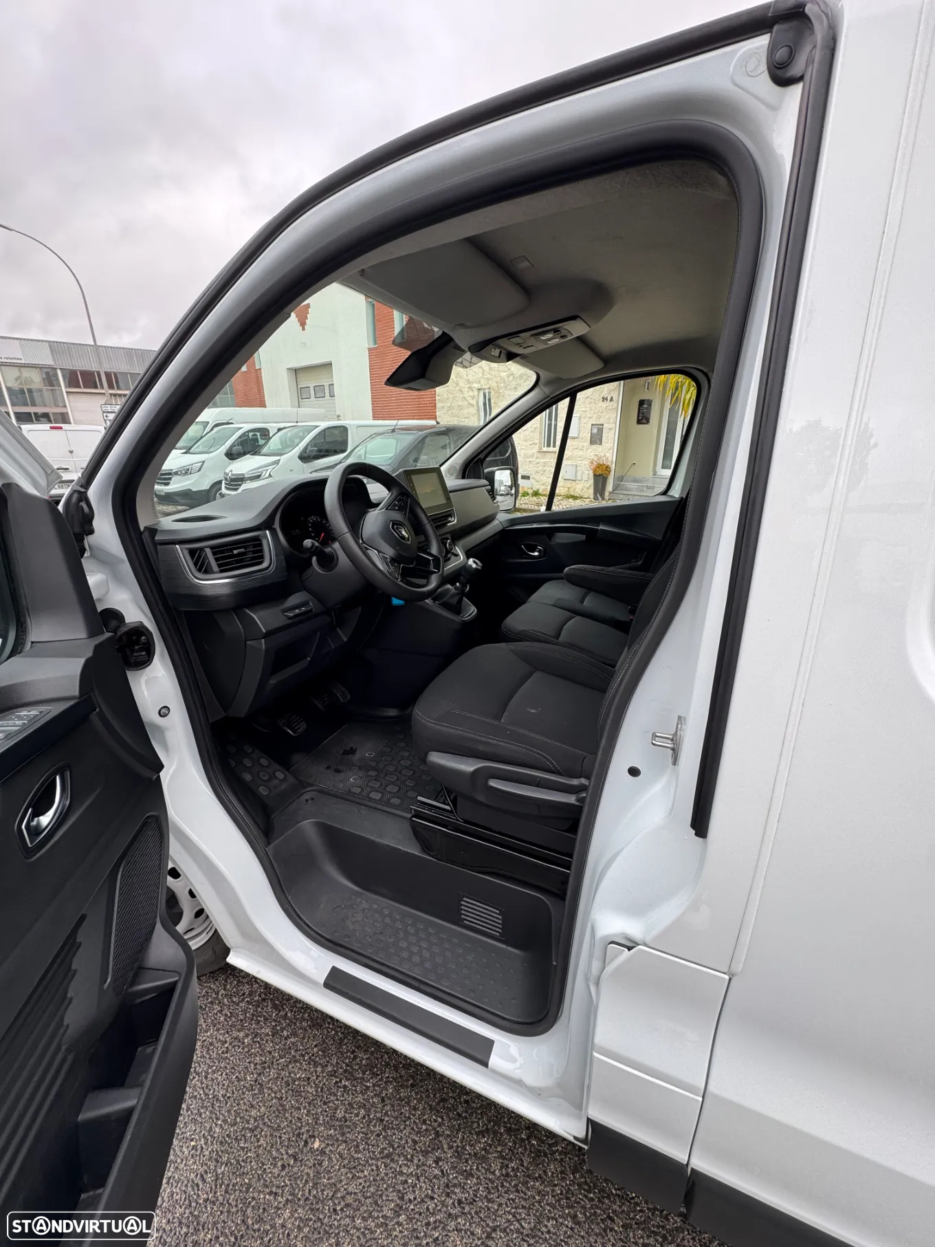 Renault TRAFIC L2H1 BLUE DCI 130 GRANDE CONFORTO - 9