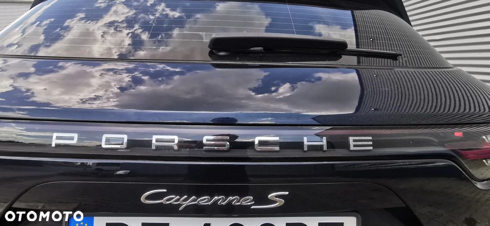 Porsche Cayenne S - 15