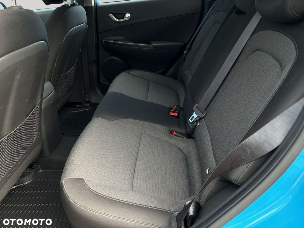 Hyundai Kona 64kWh Style - 22