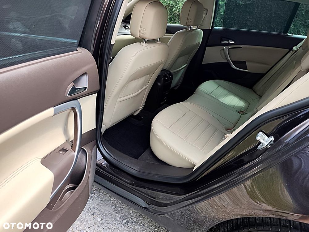 Opel Insignia 2.0 CDTI 4x4 Design Edition - 16