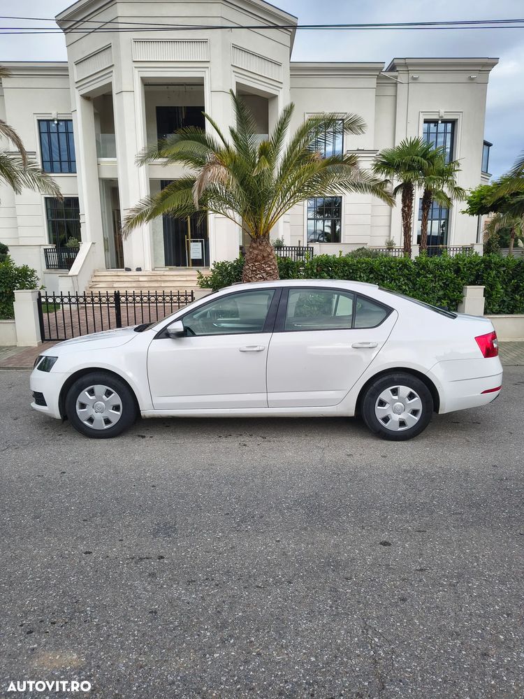 Skoda Octavia - 5