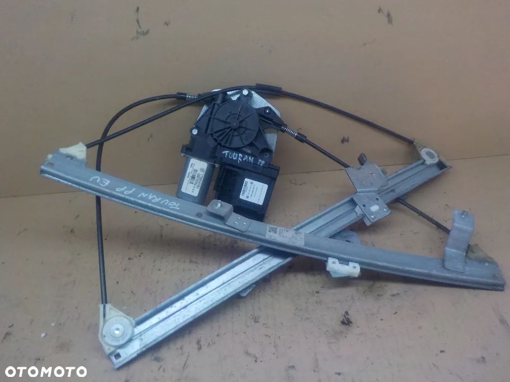 VOLKSWAGEN TOURAN MECHANIZM SZYBY PRAWY PRZÓD