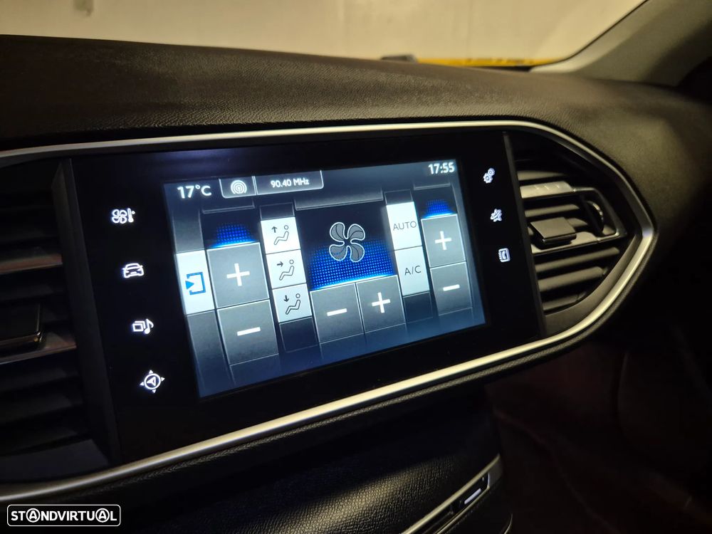 Peugeot 308 SW 1.6 e-HDi Allure - 17